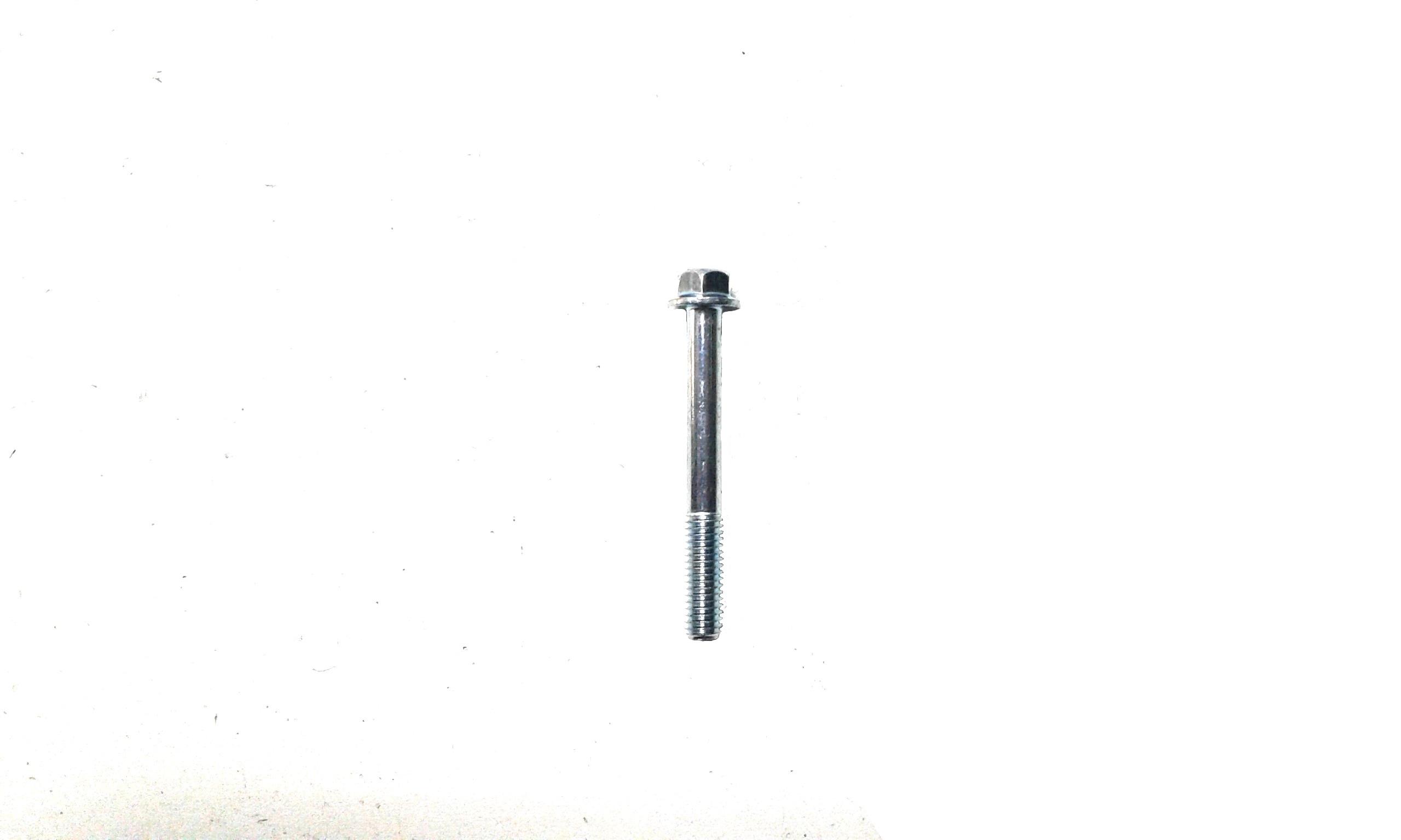 болт крышки картера (50х6мм) 